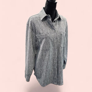 Preppy Clean Mod Indie Athleta Black White Long Sleeve Collared Button Up Top S